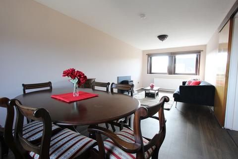 2 bedroom flat to rent, Laichpark Road, Edinburgh EH14
