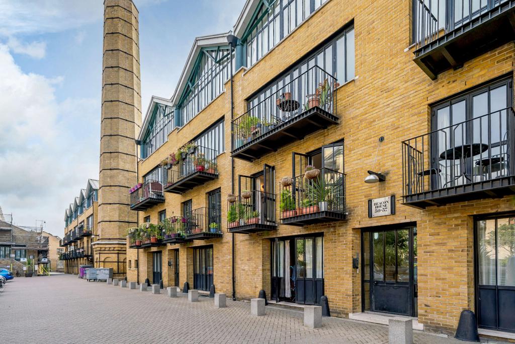2 Bedroom, 2 Bathroom Apartment in Burrells Wharf
