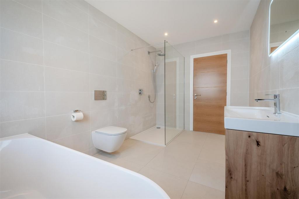 8652668-interior30.jpg