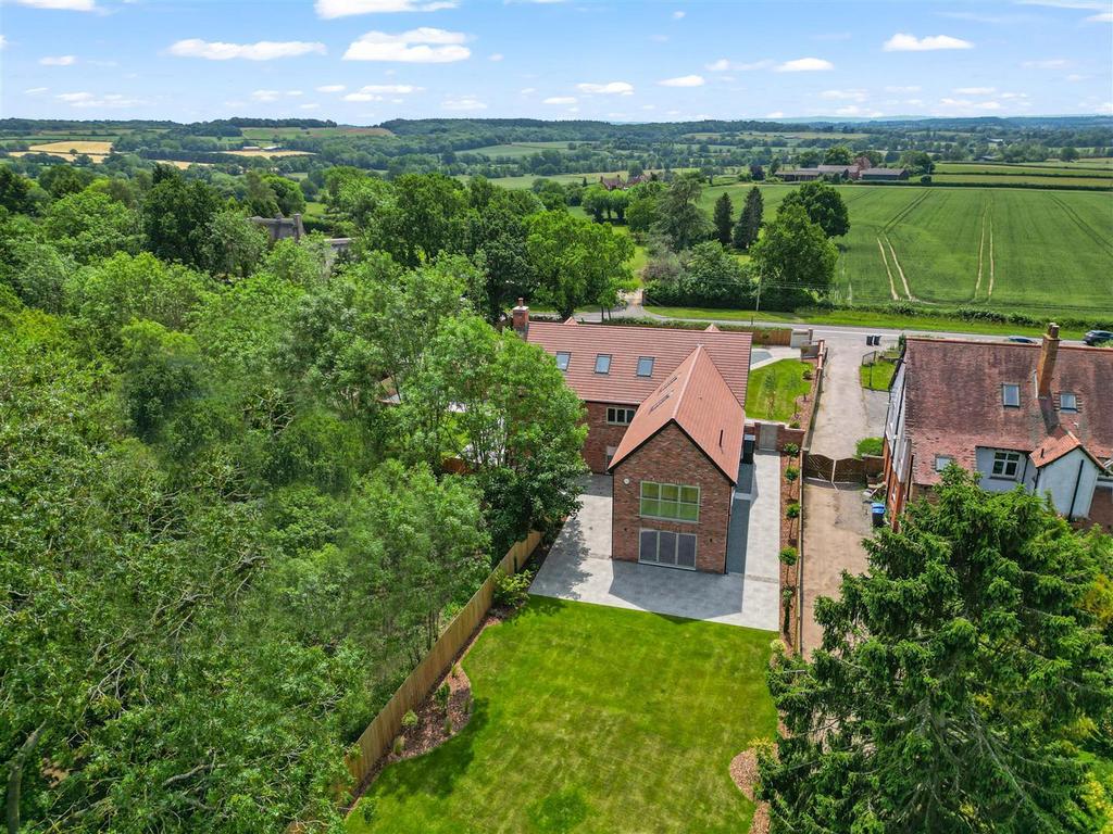 Ashleigh Coach House Drone.png