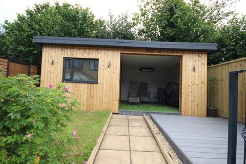 5 bedroom house for sale, The Hollies, Crumlin NP11