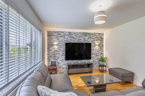 5 bedroom house for sale, The Hollies, Crumlin NP11