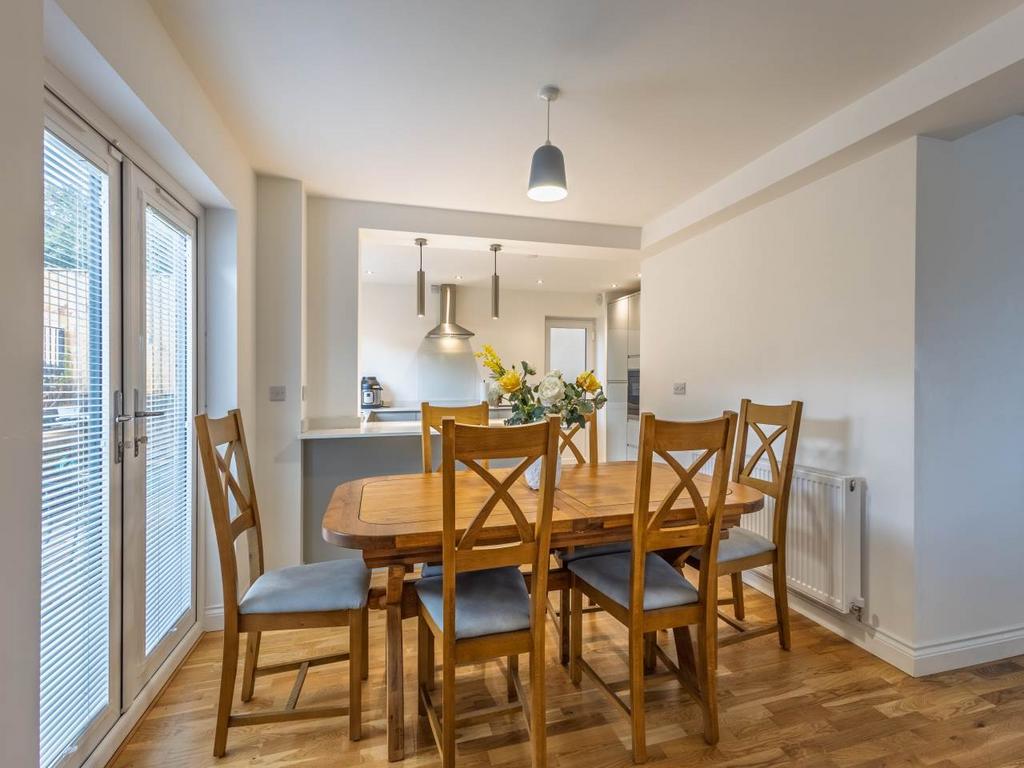 New Dining