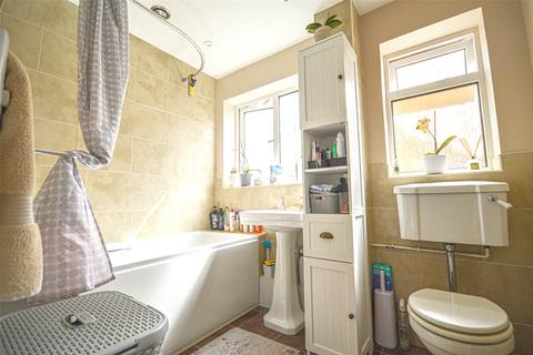18 Kendal, Toothill, Swindon, SN5 8HW