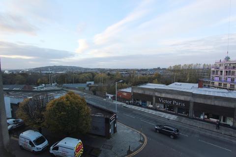 2 bedroom flat to rent, Dundee Terrace, Edinburgh EH11