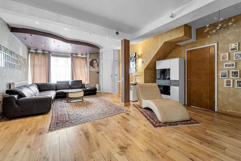 undefined, Sunnymead Road, London, NW9