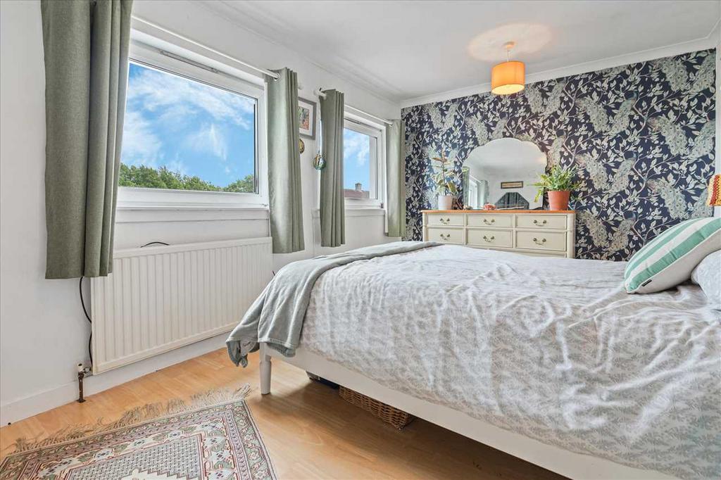 Bedroom One (3)