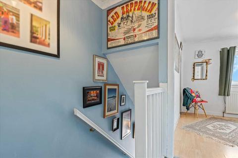 22 Dovecastle Drive, Strathaven, ML10 6BH