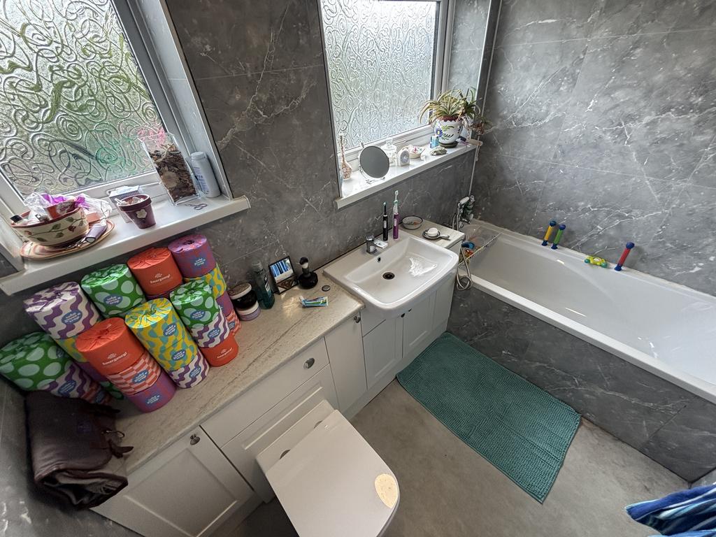 Family bathroom