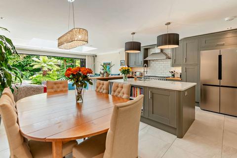 34 Chaucer Close, Windsor, SL4 3ER