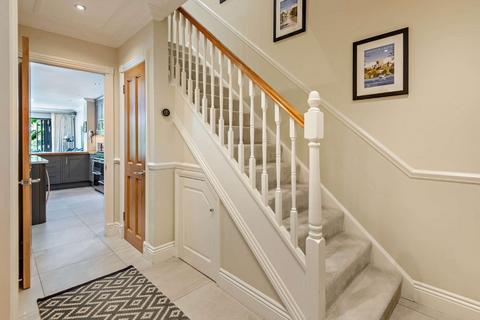 34 Chaucer Close, Windsor, SL4 3ER
