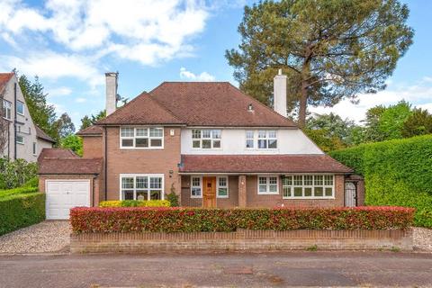 4 bedroom detached house for sale, Heathfield Road, Hertfordshire WD23