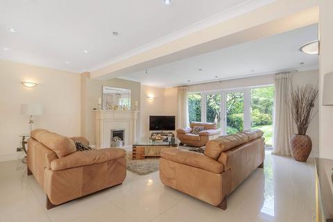 4 bedroom detached house for sale, Heathfield Road, Hertfordshire WD23