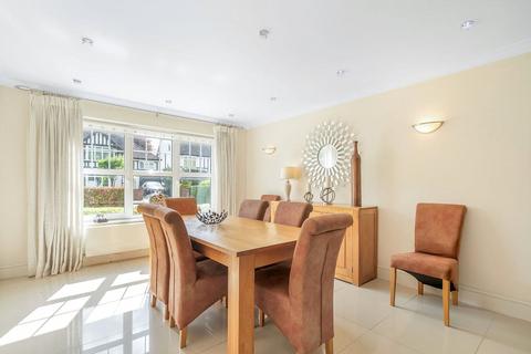 4 bedroom detached house for sale, Heathfield Road, Hertfordshire WD23