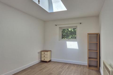 1 bedroom semi-detached bungalow for sale, Wilton Gardens, Weston-Super-Mare BS23