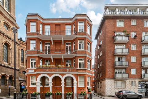 undefined, Buckingham Gate, London SW1E