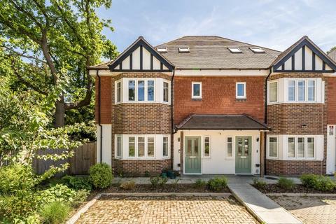 Pollards Hill South, London SW16