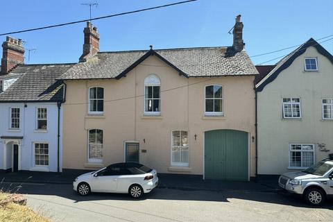 4 bedroom cottage for sale, Church Street, Kenton, EX6