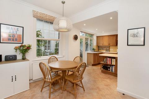 4 bedroom cottage for sale, Church Street, Kenton, EX6