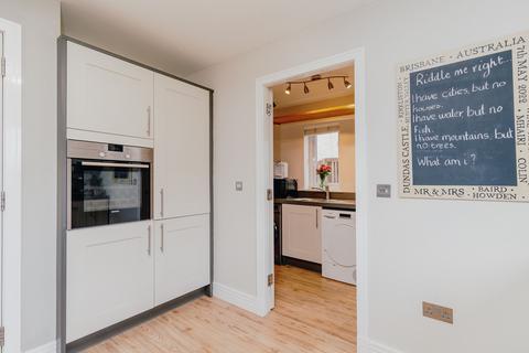 7 Catelbock Close, Kirkliston, EH29 9FF