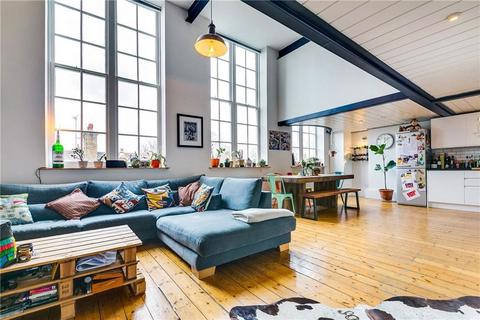 2 bedroom flat for sale, Alpha House, London SW4