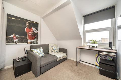 2 bedroom flat for sale, Coldharbour Lane, London SE5