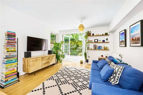 1 bedroom flat for sale, Milkwood Road, London SE24