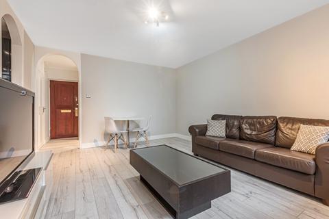 1 bedroom flat to rent, Upper Ground, Waterloo, London, SE1