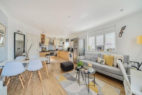 1 bedroom flat for sale, Redwood House, Thornton Heath, CR7