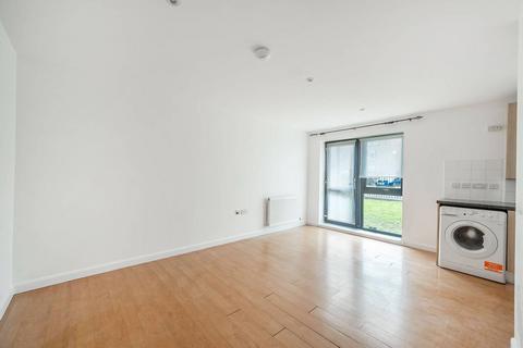 1 bedroom flat for sale, Chandos Parade, Edgware, HA8