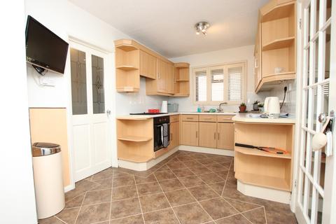 undefined, Walsingham Avenue, Kettering, Northamptonshire, NN15