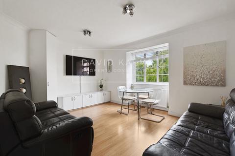 35 Denison Close, London, N2 0JT