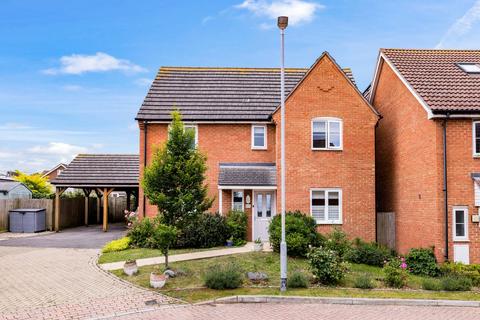 4 bedroom detached house for sale, Arable Drive, Whitfield, Dover, CT16