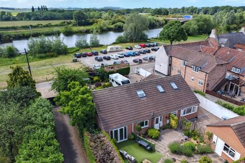 undefined, Trentside, Gunthorpe, Nottingham