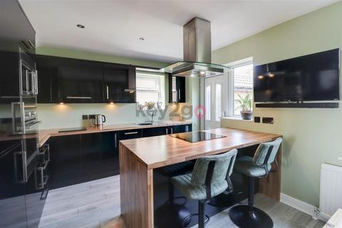 14 Brecon Close, Sothall, Sheffield, S20 2DZ
