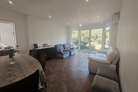 undefined, Green Lane, Edgware, HA8 7QA