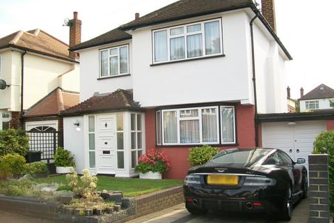 3 bedroom detached house for sale, Dacre Gardens, Chigwell IG7
