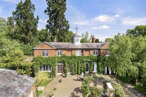 5 bedroom detached house for sale, The Avenue, Flore, Northamptonshire, NN7