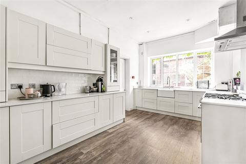 5 bedroom detached house for sale, The Avenue, Flore, Northamptonshire, NN7
