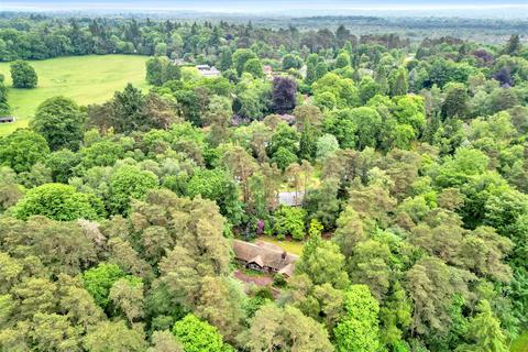 undefined, Kiln Way, Grayshott