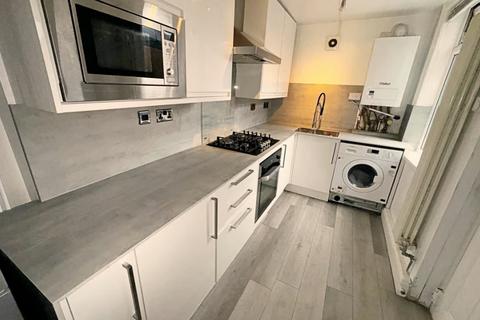 3 bedroom house to rent, Charlotte Road, Sheffield S1