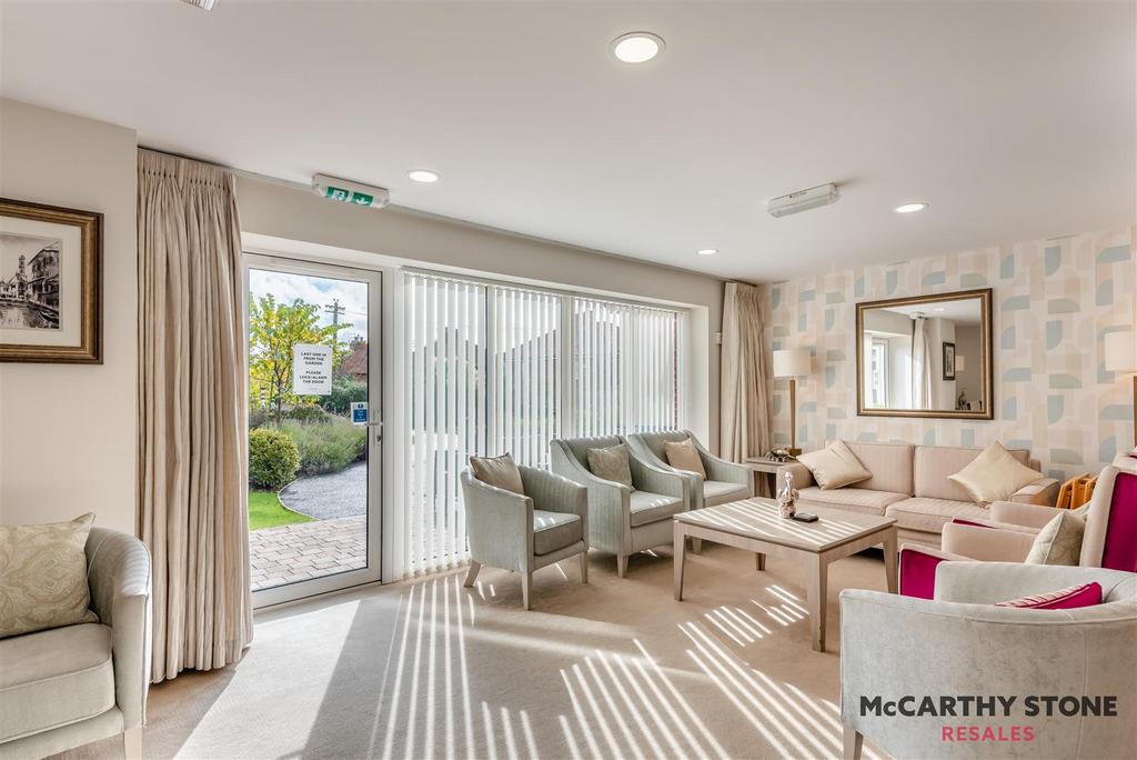8623360-interior22.jpg