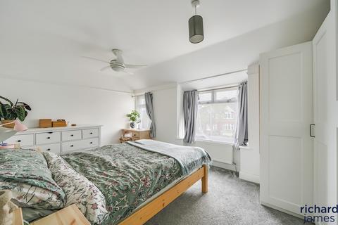 2 bedroom terraced house for sale, Whitby Grove, Rodbourne Cheney, Swindon, SN2