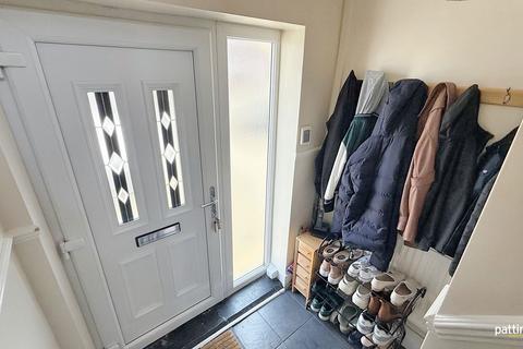 3 bedroom semi-detached house for sale, Crossway, Choppington, Northumberland, NE62 5DR