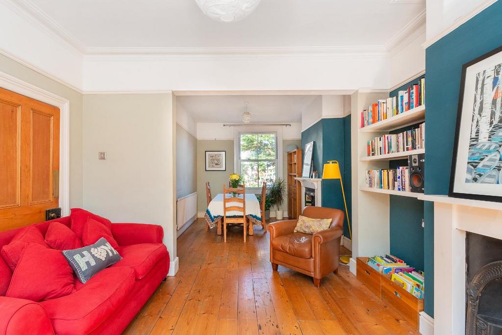 2 O1 RSG - Living Room A.jpg