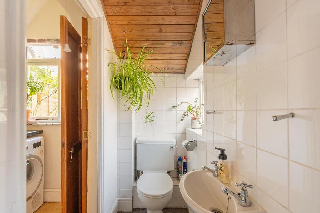 2 O1 RSG - Shower Room A.jpg
