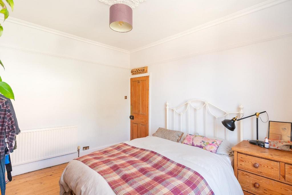2 O1 RSG - Bedroom E.jpg