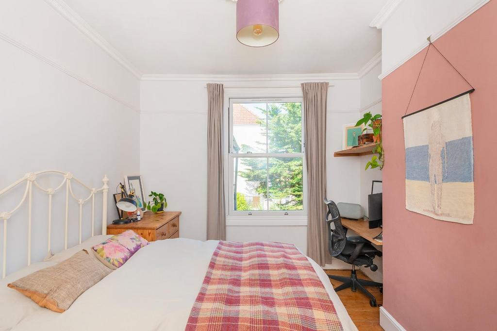 2 O1 RSG - Bedroom F.jpg