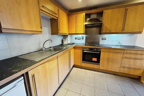 1 bedroom flat to rent, City Walk, Leeds, West Yorkshire, LS11