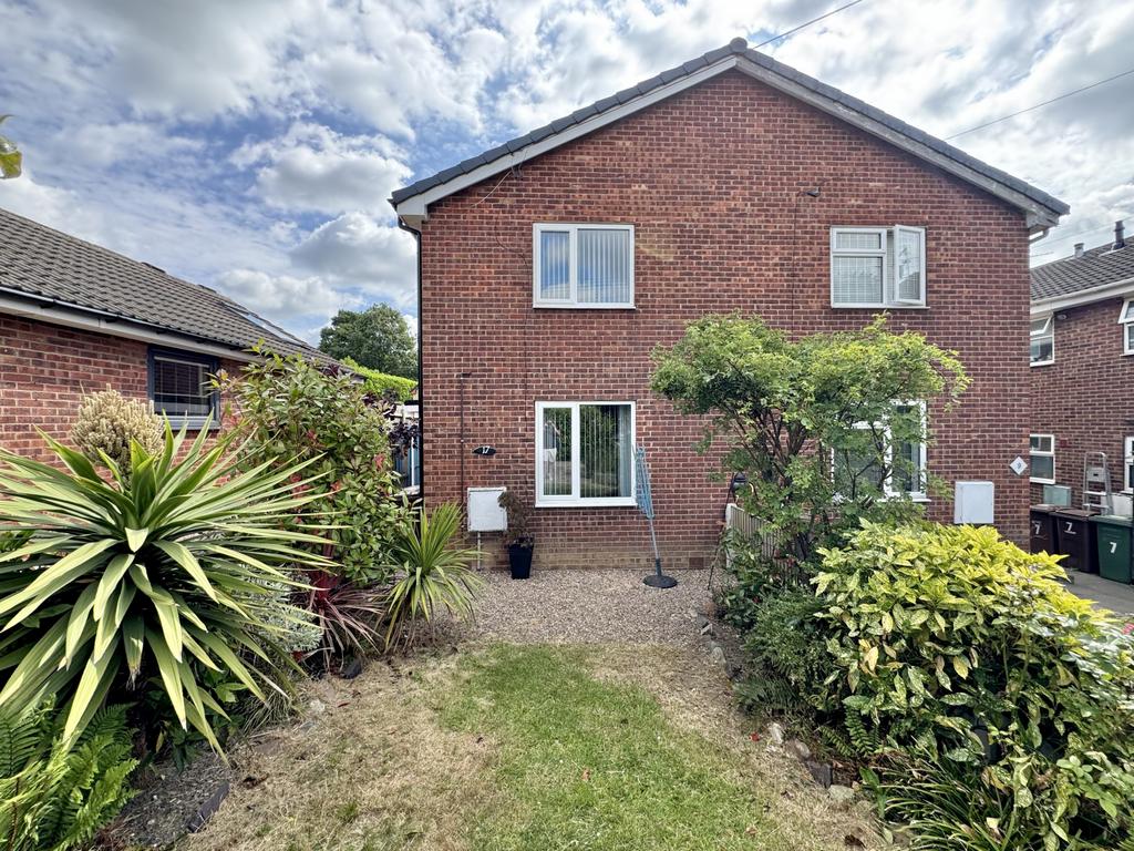 1 Bedroom House for Sale